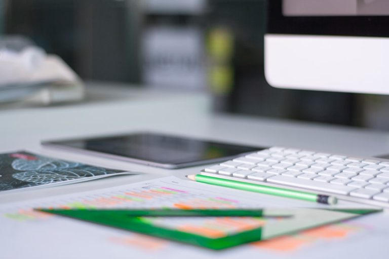 Technology-Enabled Personalization in Educational Experiences