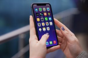 Emotion-Responsive Smart Devices: Intelligent Gadgets Reading Human Feelings